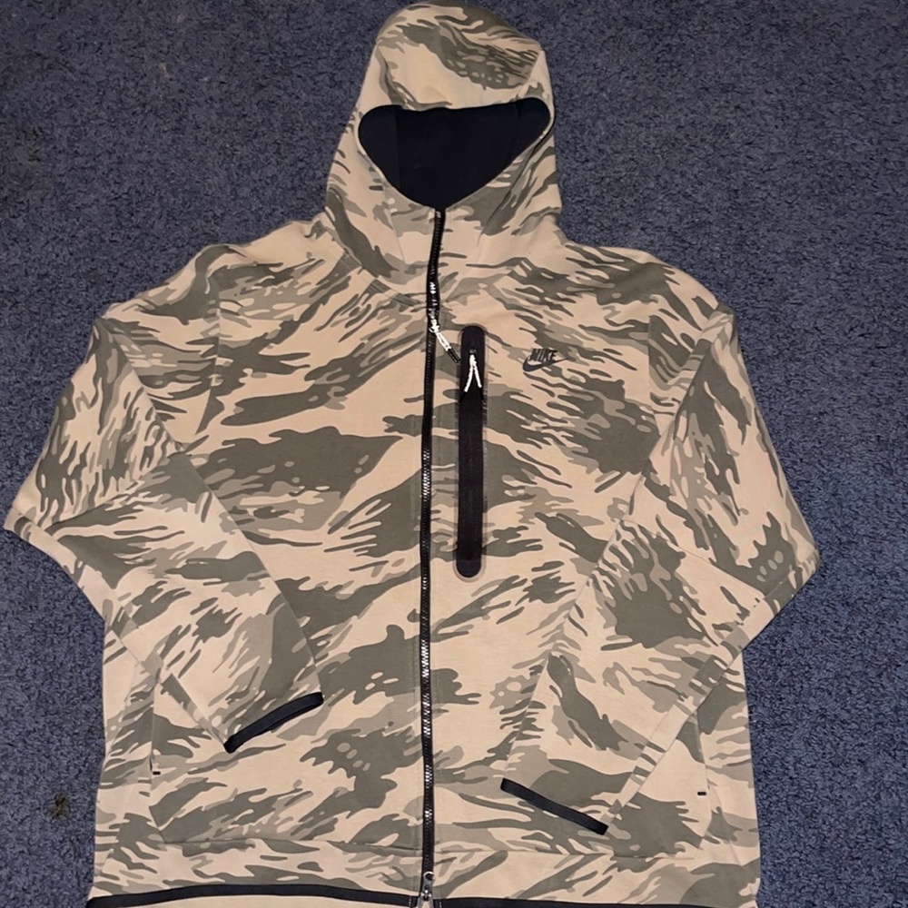 Nike Tec Fleece